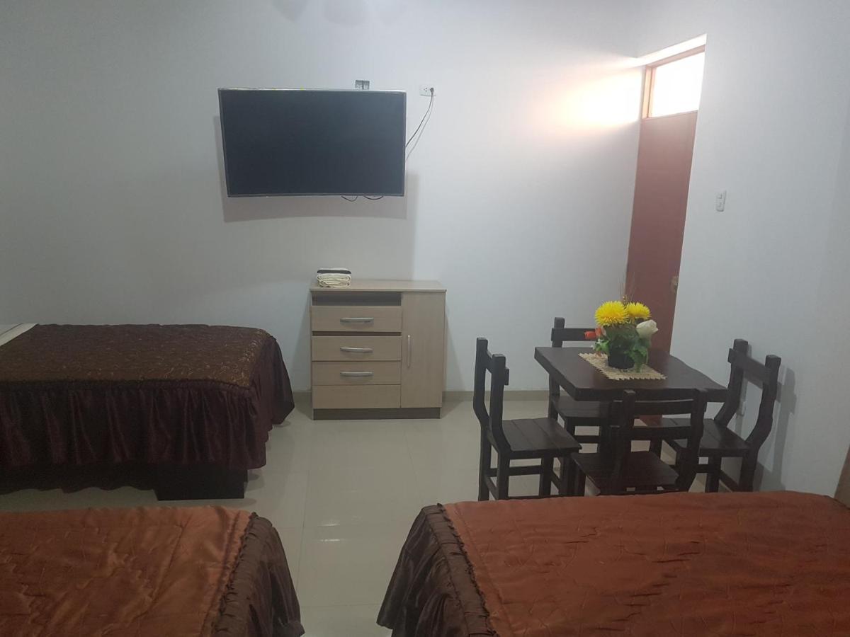Hostal El Sueno De San Martin パラカス エクステリア 写真