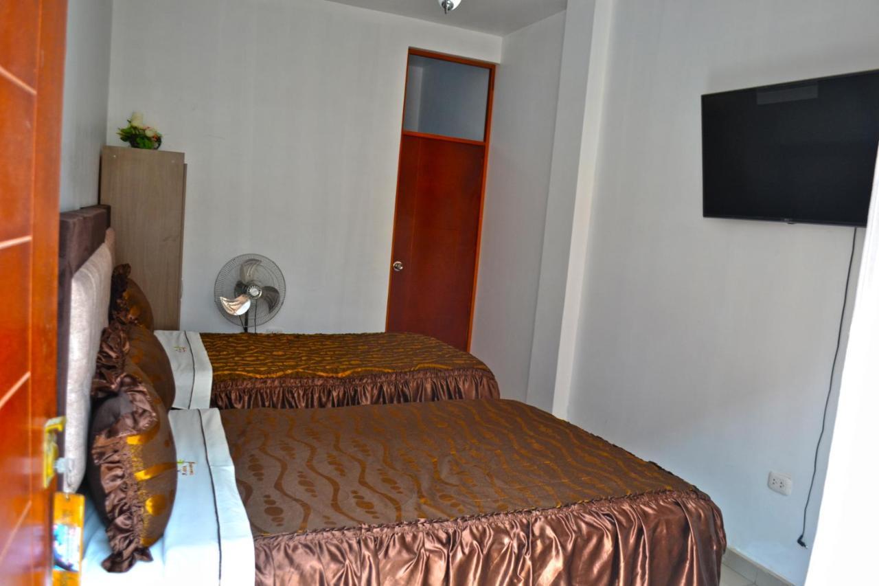 Hostal El Sueno De San Martin パラカス エクステリア 写真